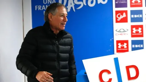 Ariel Holan podría tener una rápida revancha y dirigir a un grande de Sudamérica