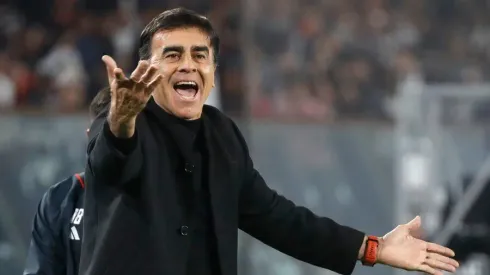 Díaz se cabrea del verso mediocre de Quinteros en Colo Colo