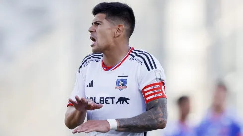 Esteban Pavez le entregó un ultimátum a la dirigencia de Colo Colo por su renovación.