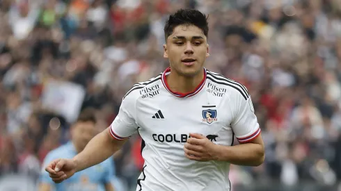 Revelan que la dirigencia de Colo Colo buscará alargar la estadía de Pizarro ante oferta.