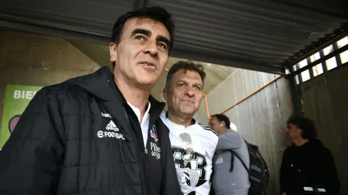 Mosa definió su postura por la continuidad de Gustavo Quinteros en Colo Colo.