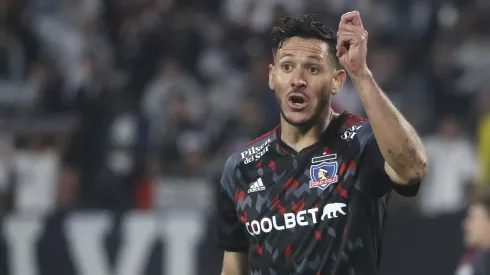 Ramiro González renovó por Colo Colo de manera automática