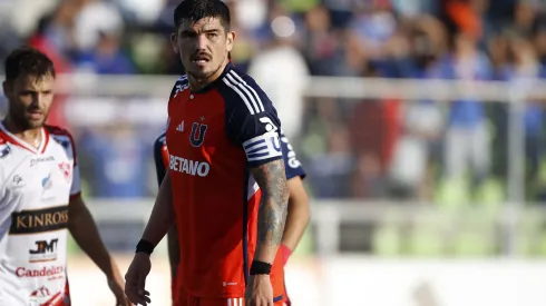 Luis Casanova es fijo en la línea de tres que plantea Mauricio Pellegrino