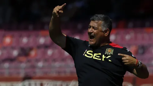 Ronald Fuentes otra vez protagoniza una fuerte salida de cadena