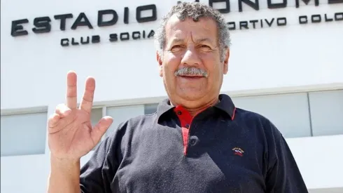 Yeyo Inostroza prende el ventilador en Colo Colo.