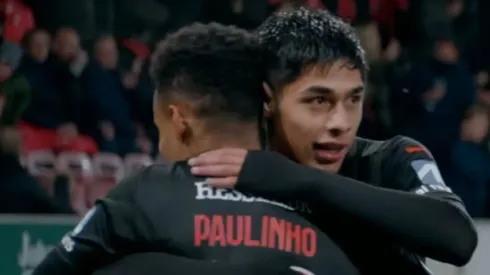 Darío Osorio se lució ante dos leyendas del fútbol inglés