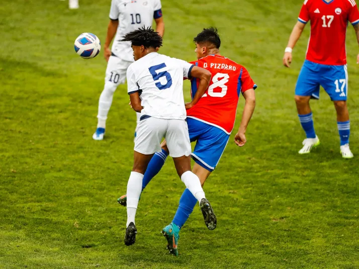 DT de República Dominicana advierte a los futuros rivales de La Roja por Damián Pizarro