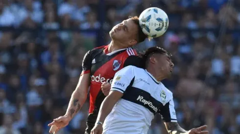 Al Cacique le salió competencia por el delantero argentino.