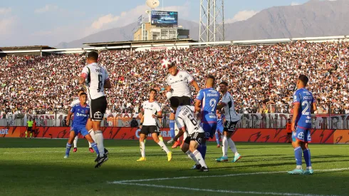 Colo Colo recibirá a la Universidad de Chile en el estadio Monumental en el Superclásico del primer semestre.
