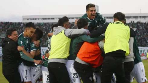 Wanderers espera sumar otro refuerzo y busca vender a sus figuras