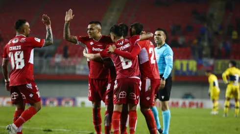 Ñublense tendrá su Noche Roja en el estadio Nelson Oyarzún de Chillán (Foto: Photosport) 
