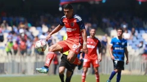 Israel Poblete saca cuentas alegres en la Universidad de Chile