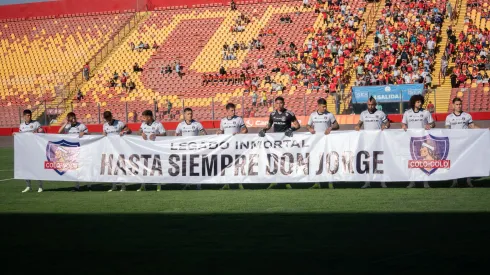El mensaje de los jugadores de Colo Colo en homenaje a Jorge Toro. (Foto: Guillermo Salazar)
