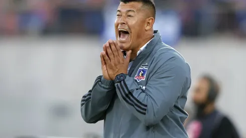 El DT de Colo Colo fue criticado duramente por Sergio Romero