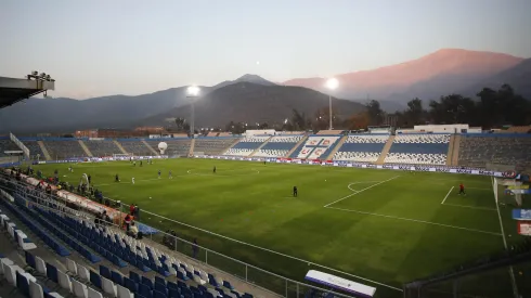 Universidad Católica está en búsqueda de un DT. (Foto: Photosport)