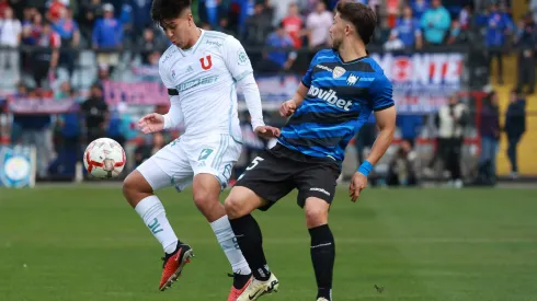 Huachipato y Universidad de Chile vuelven a la cancha tras suspensión momentánea del compromiso. (Foto: Photosport)