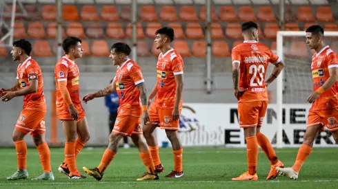 Dos jugadores del primer equipo de Cobreloa fueron detenidos en el entrenamiento. (Foto: Photosport)