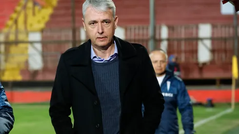 Tiago Nunes definió a los titulares en Universidad Católica para el clásico. (Foto: Photosport)