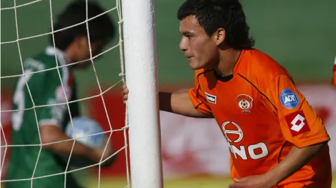 Cobreloa se revoluciona con Charles Aránguiz.