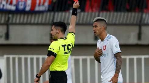 Leandro Fernández recibió duro castigo en Universidad de Chile.