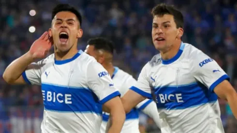 Aravena ha recibido sondeos del extranjero, pero todavía no puede partir de la UC.