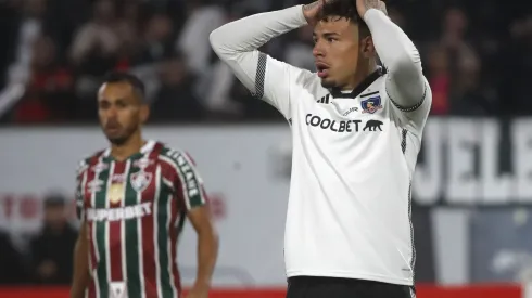 Alan Saldivia sufrió una lesión este sábado en Colo Colo. (Foto: Jonnathan Oyarzún/Photosport)