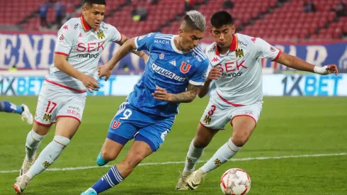 Universidad de Chile y Unión Española jugaron en el inicio de la jornada 22 del Torneo.