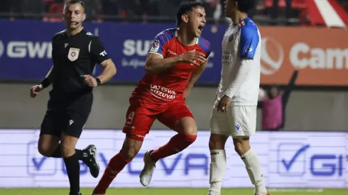 Unión La Calera vence por 2-1 a Unión La Calera. (Foto: Photosport)