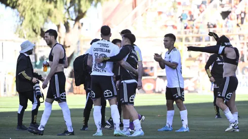 Colo Colo celebró en Calama tras vencer a Cobreloa. (Foto: Pedro Tapia/Photosport)