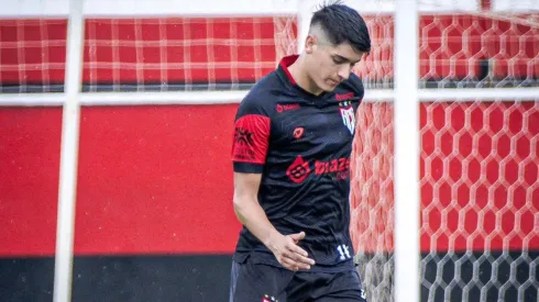 Ángelo Araos superó su lesión y se prepara para volver a jugar.