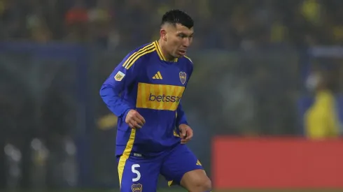 Medel sigue recibiendo críticas desde el otro lado de la Cordillera.