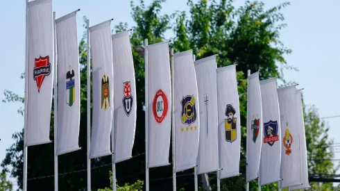 Los clubes del fútbol chileno miran de reojo el cierre del mercado de fichajes.