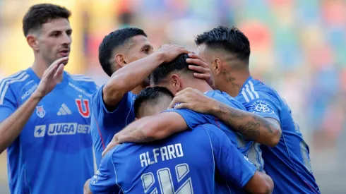 Jugador de la U pide camiseta en La Roja.