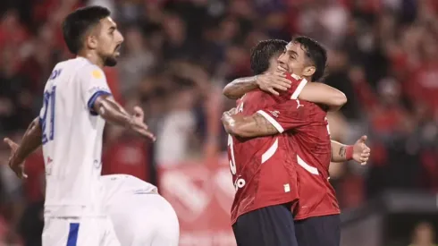 Luciano Cabral festejó su gol en Independiente.