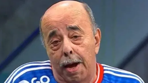 Awad le dio con todo a un delantero de Universidad de Chile.