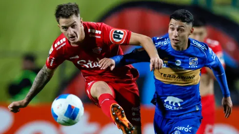 Ñublense triunfó ante Everton en Viña del Mar.