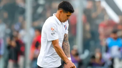 Critican la presencia de Pavez.