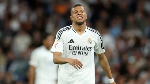 El delantero francés fue descartado oficialmente por el cuerpo técnico.