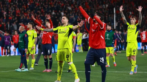 FAmoso hincha de River Plate solidariza con la barra de U de Chile.