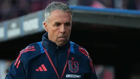 Universidad de Chile se aleja de un candidato ante la posible salida de Gustavo Álvarez.