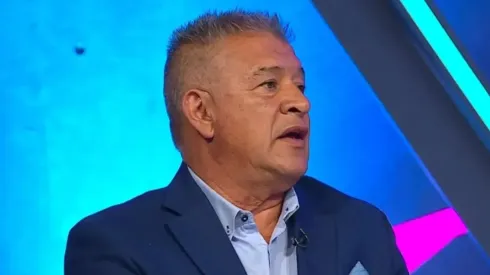 El Bich extasiado con jugador albo.