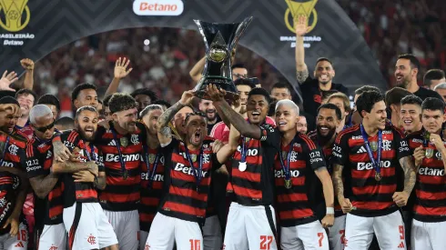 Flamengo, campeón de la Libertadores, quiere imponerse a Cruz Azul.