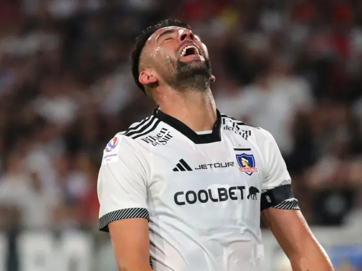 Mundialista chileno le hace la cruz al Huaso Isla