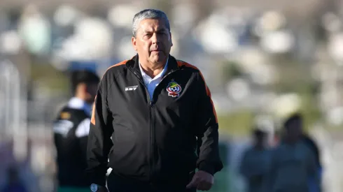 Gustavo Huerta seguirá al mando de Cobresal.