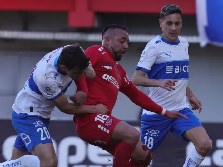 Polémica en la UC: reaparecen duros tuits de Cerezo cuando vestía la camiseta de la U
