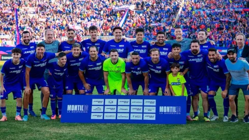 Walter Montillo junto a sus invitados en su despedida.