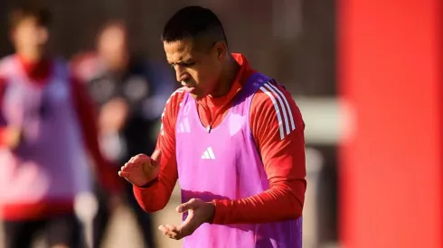 Alexis Sánchez vive su primera decepción en el Sevilla. (Foto: @sevillafc)