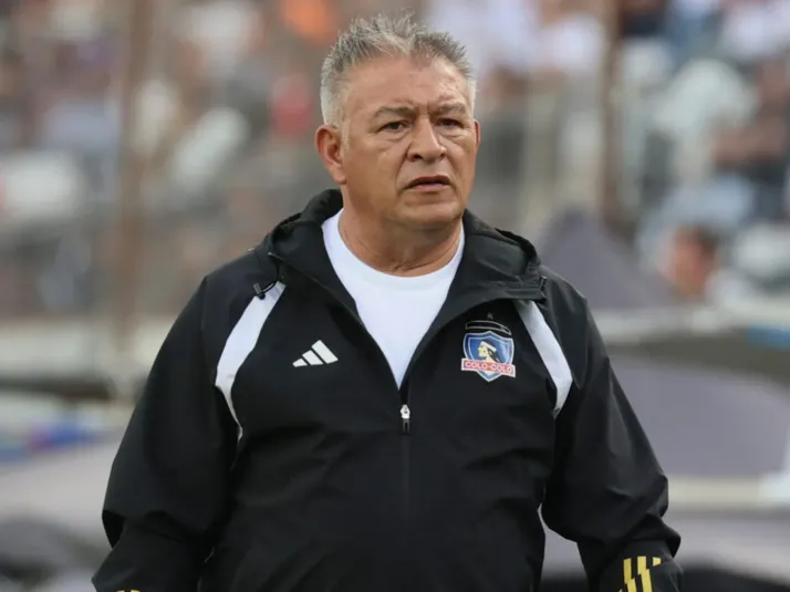 Claudio Borghi le dice adiós a jugador de Colo Colo: "Yo lo dejaría ir"