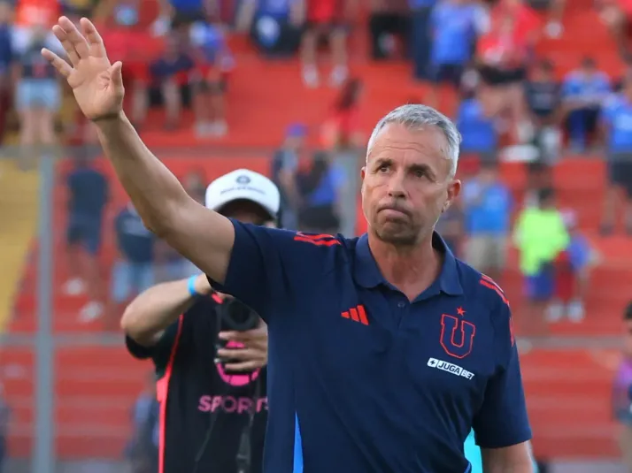 Fin de la era de Álvarez en la U: anuncian fecha y forma de pago de su salida