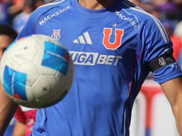 Universidad de Chile deja pasar la micro por esta figura